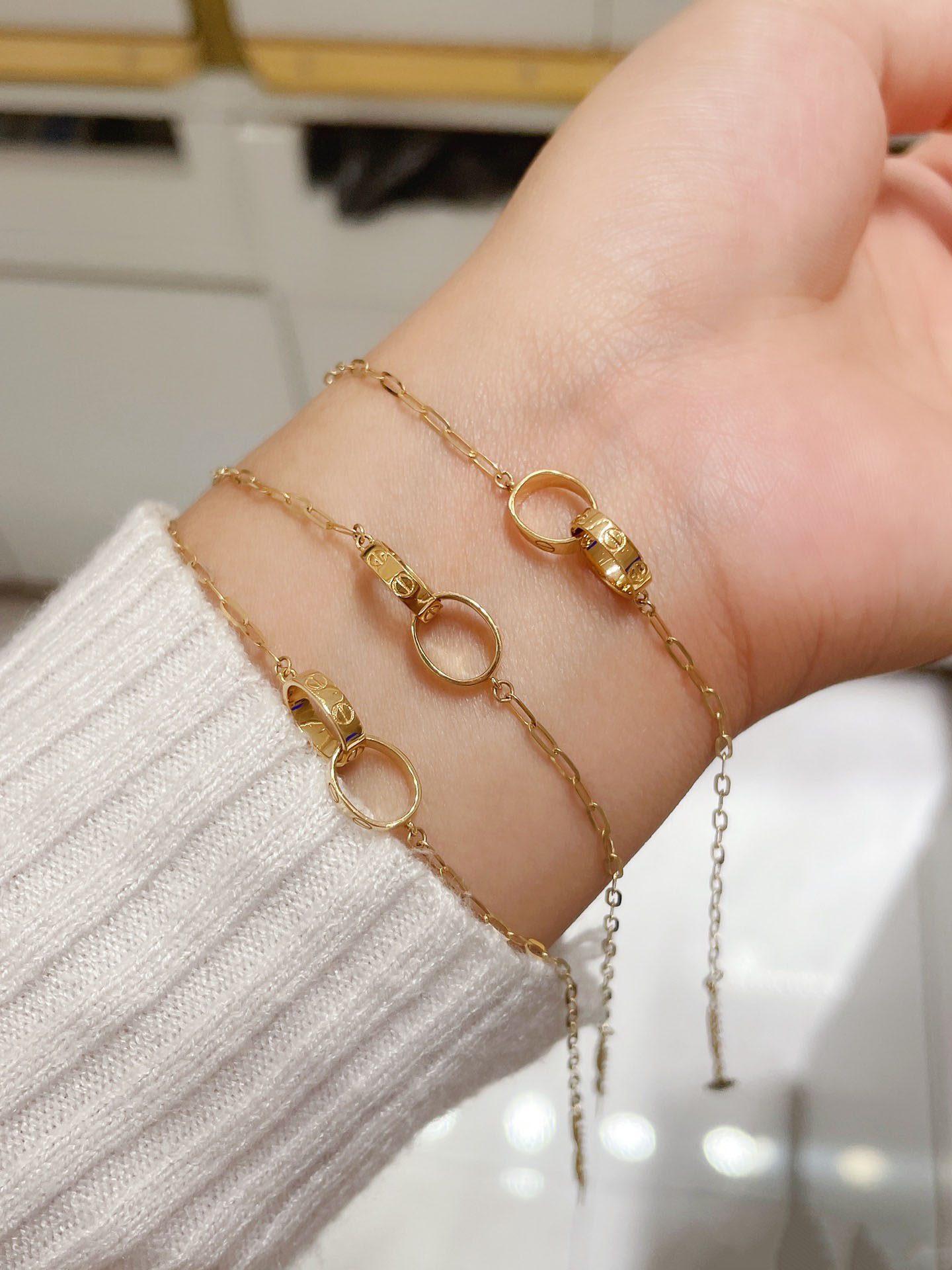 Classic Simple 18kt Gold Bracelet Barak Fashion