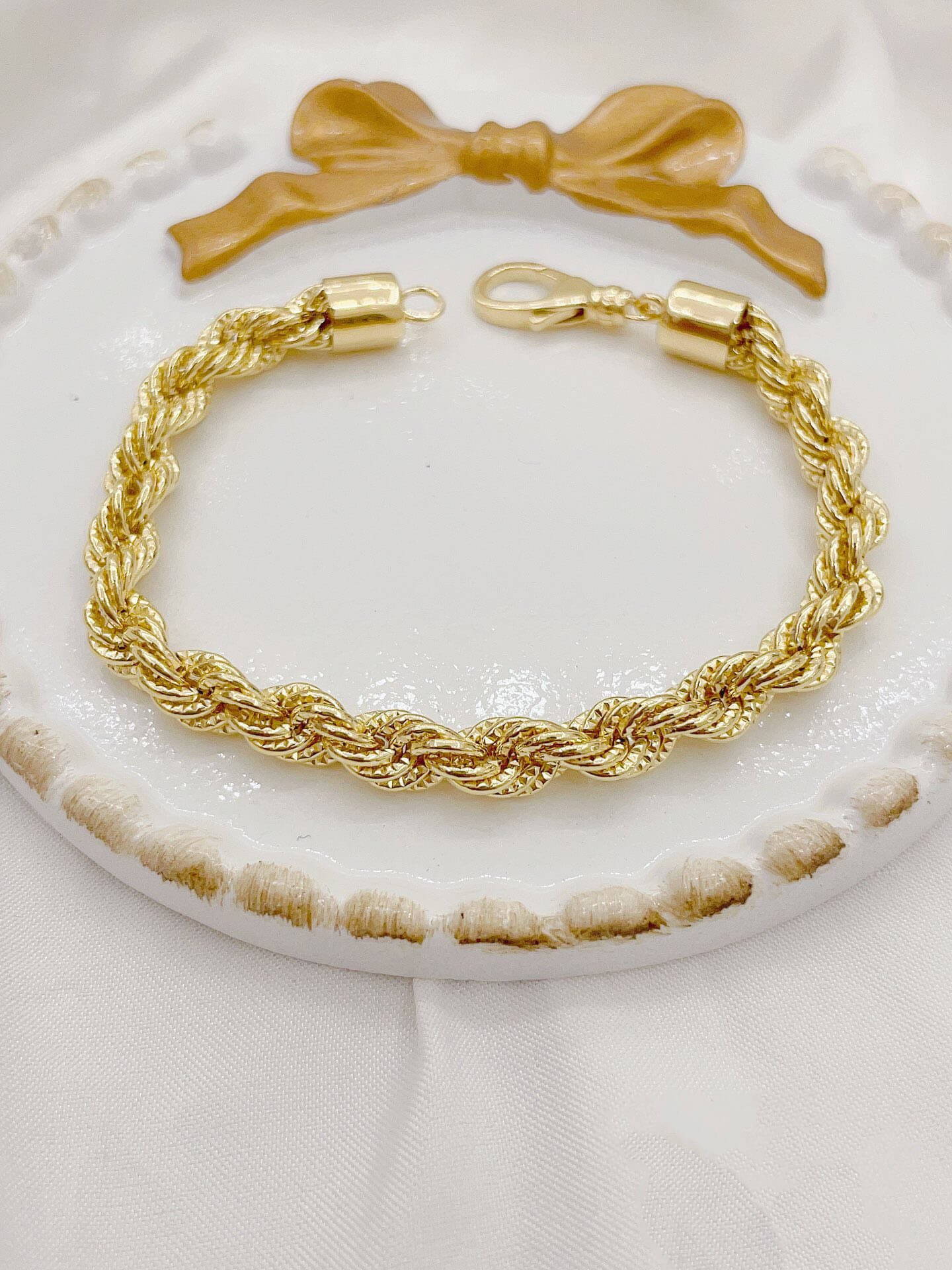 Classic Threaded 18kt Gold Bracelet - Barak Fashion