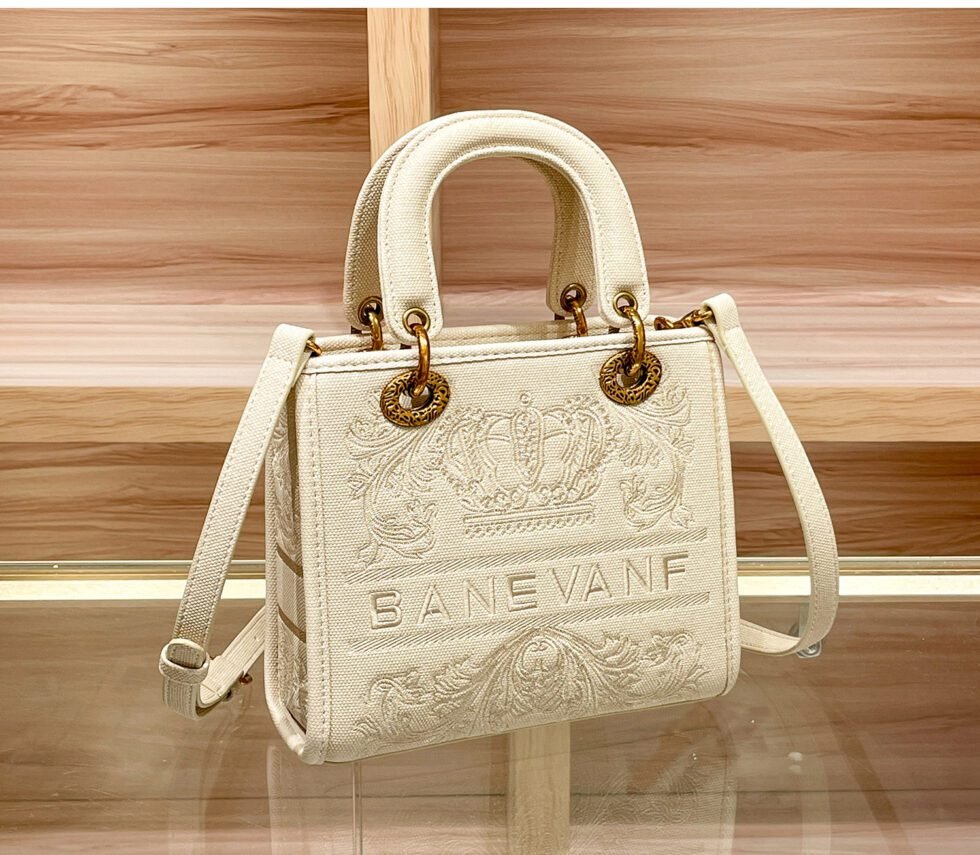 white Leather Embroidered Princess Bag Women's Crossbody Shoulder Handbag-bag010-b