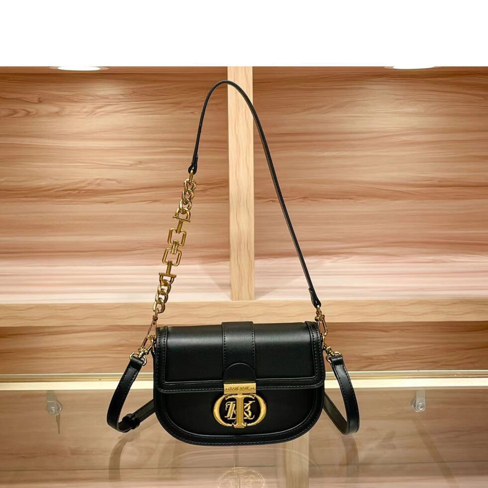 black Autumn And Winter New Buckle Chain Saddle Bag For Women All Shoulder Crossbody Bag123-d